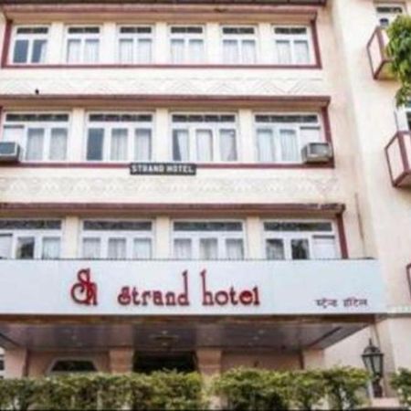 Strand Hotel, Colaba Bombaim Exterior foto