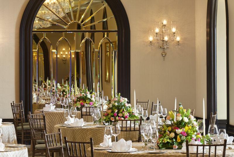 Strand Hotel, Colaba Bombaim Restaurante foto