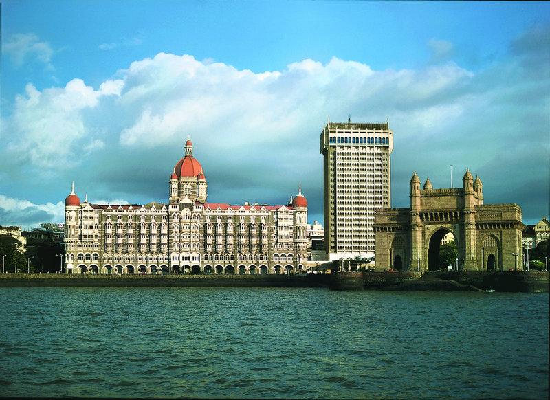 Strand Hotel, Colaba Bombaim Exterior foto